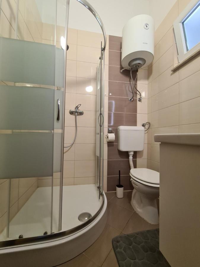 Apartments Ankora Вир Екстер'єр фото